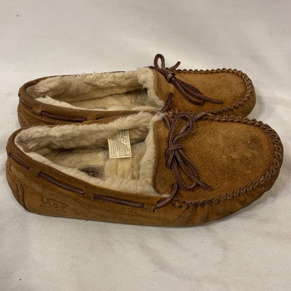 Ugg slippers moccasins tan size 7 - Picture 3 of 7